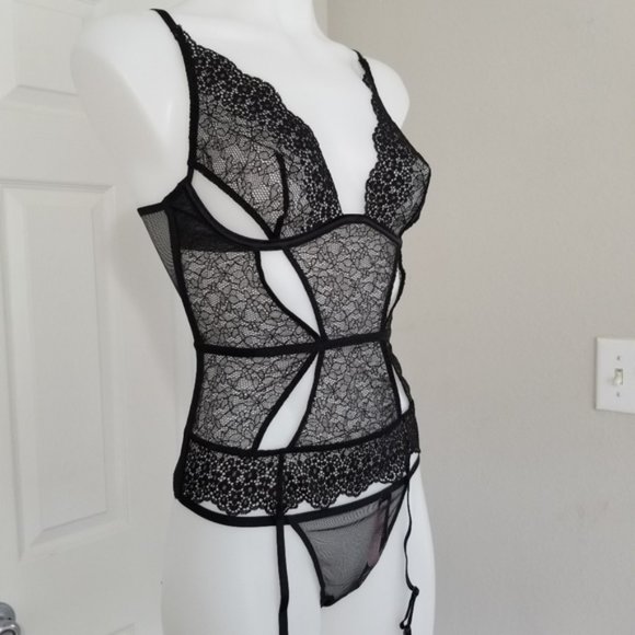 Victoria's Secret Very Sexy  Corset Set NWT - Picture 5 of 5